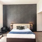 Mercure Centre Hotell 4*