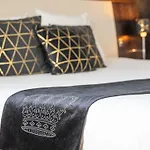 Mercure Centre Hotel 4*