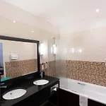 Mercure Centre Hotel