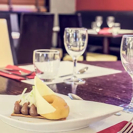 Mercure Centre Hotel 4*