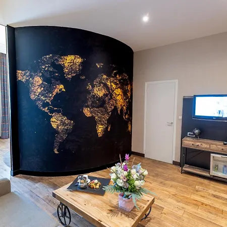 Mercure Centre Hotel 4*