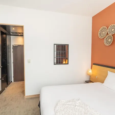 Mercure Centre 4* לה מאנש