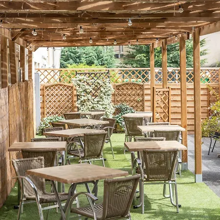 Mercure Centre Hotel 4*