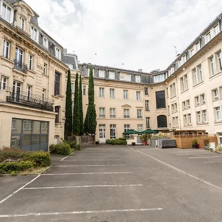 Mercure Centre 4*