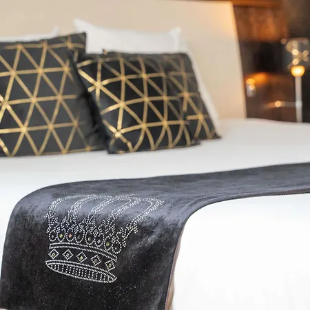 Mercure Centre Hotel 4*