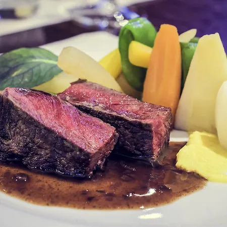 Mercure Centre Hotel 4*