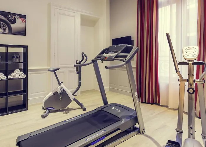 Mercure Centre Hotel 4*